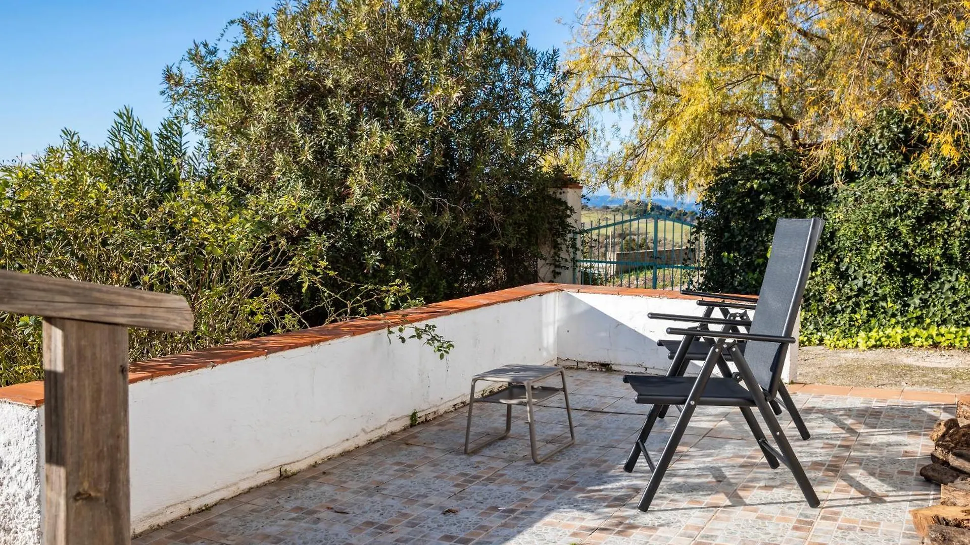 Finca Carrion Periana Villa